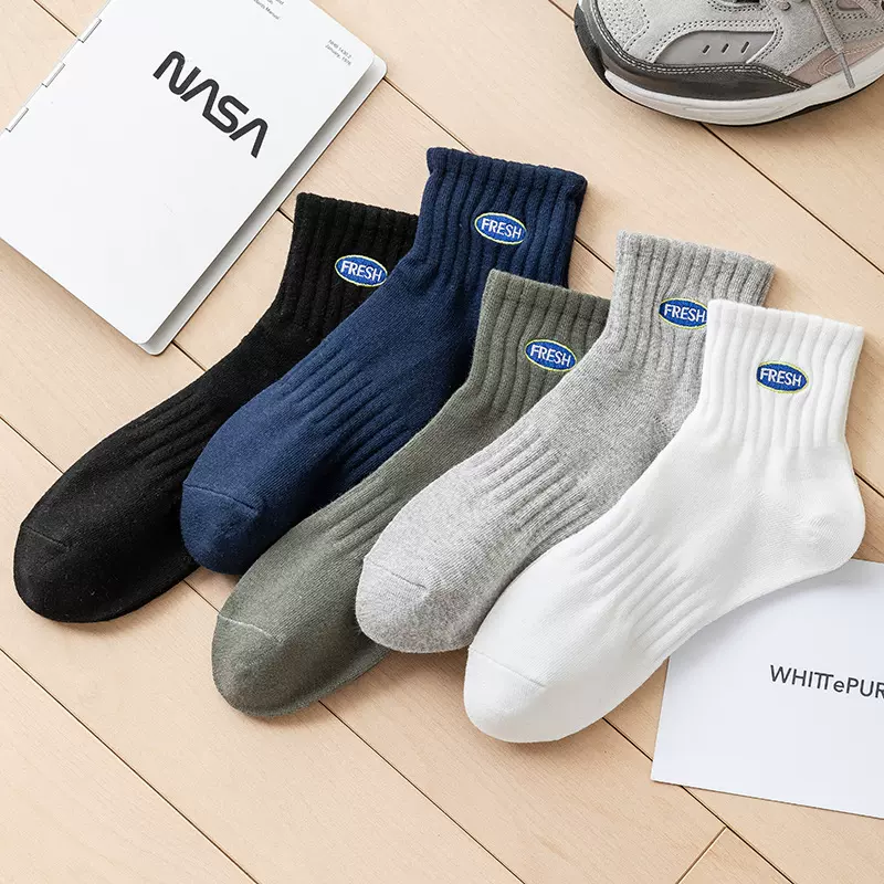 袜子男士春秋 字母刺绣ins潮流时尚透气吸汗街头运动低帮短筒棉袜