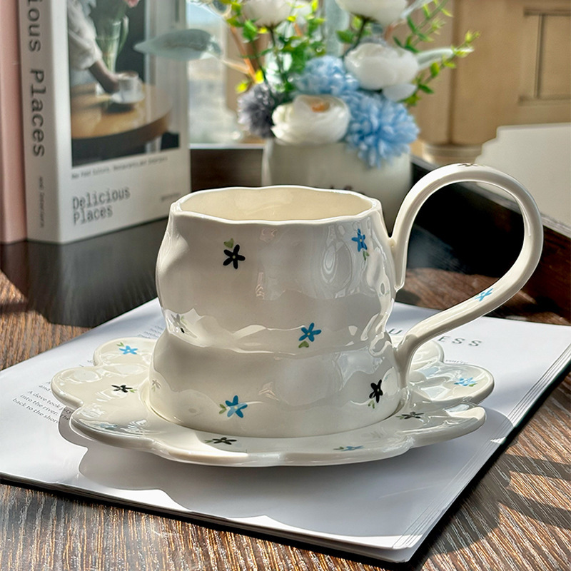 手描きの花柄セラミックカップレトロニッチコーヒーカップとソーサーセットラテアートティーカップ|undefined