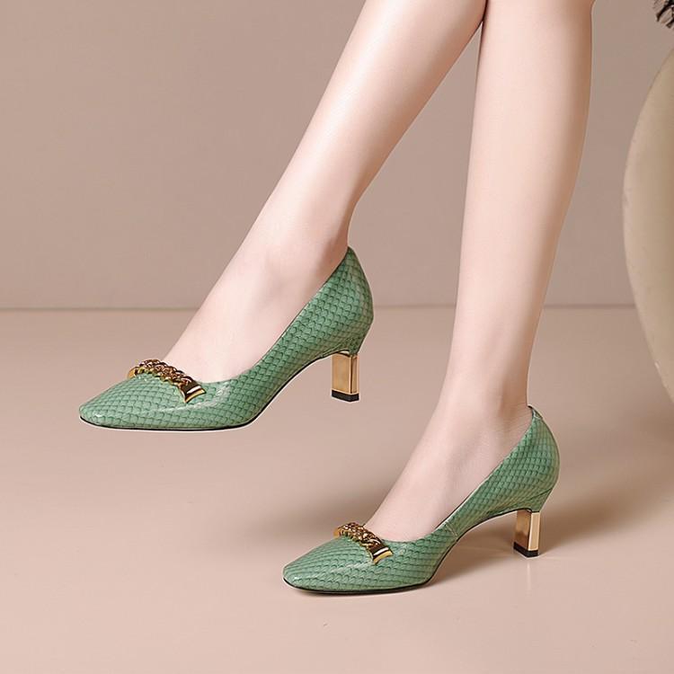 33-43欧美性感蛇纹牛漆皮浅口单鞋 方头金属饰猪里皮青年女鞋E710