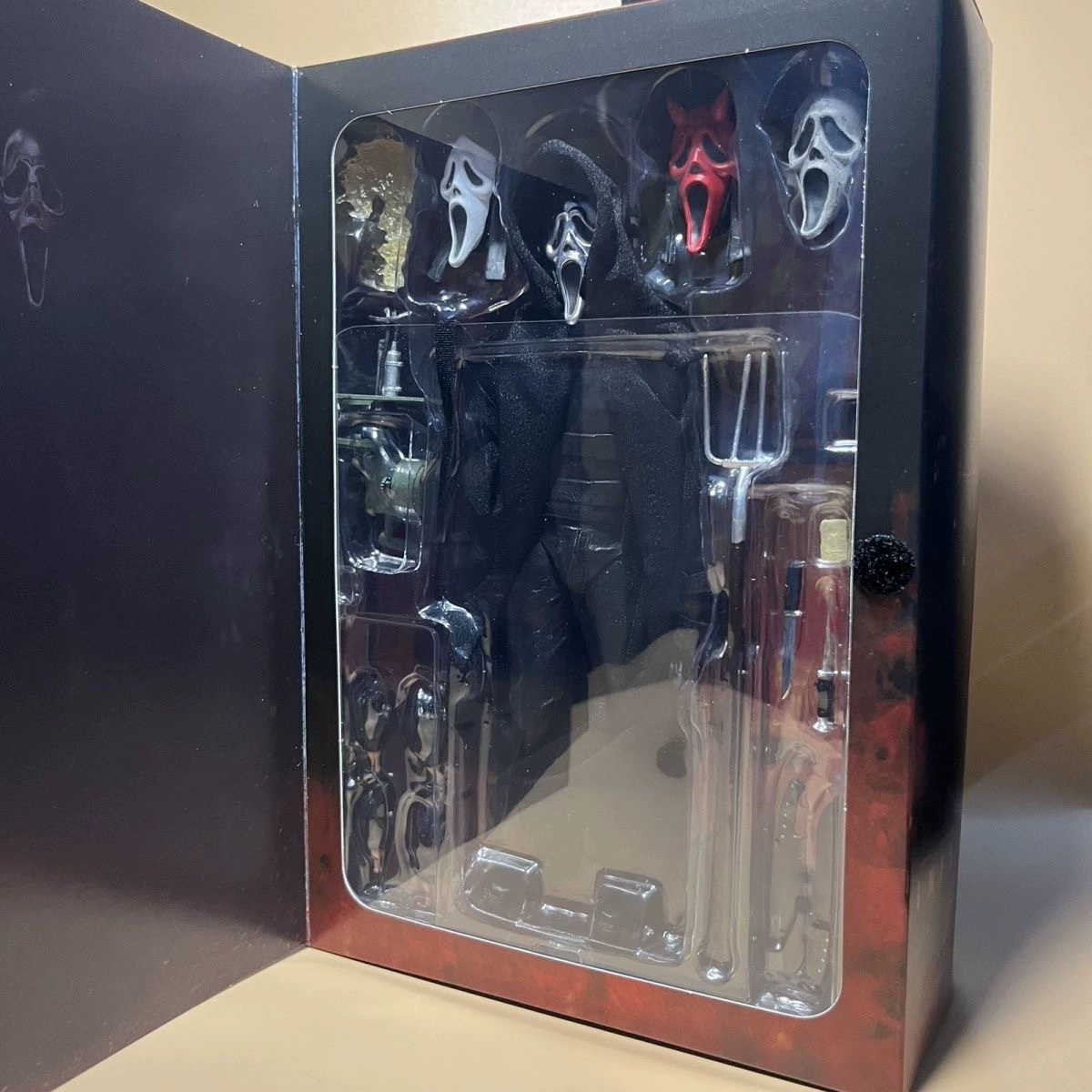 NECA крик, страшный вопль, убийца Г Ghost Face, Deluxe Edition Buyi, модель с подвижным соединением 7-дюймов