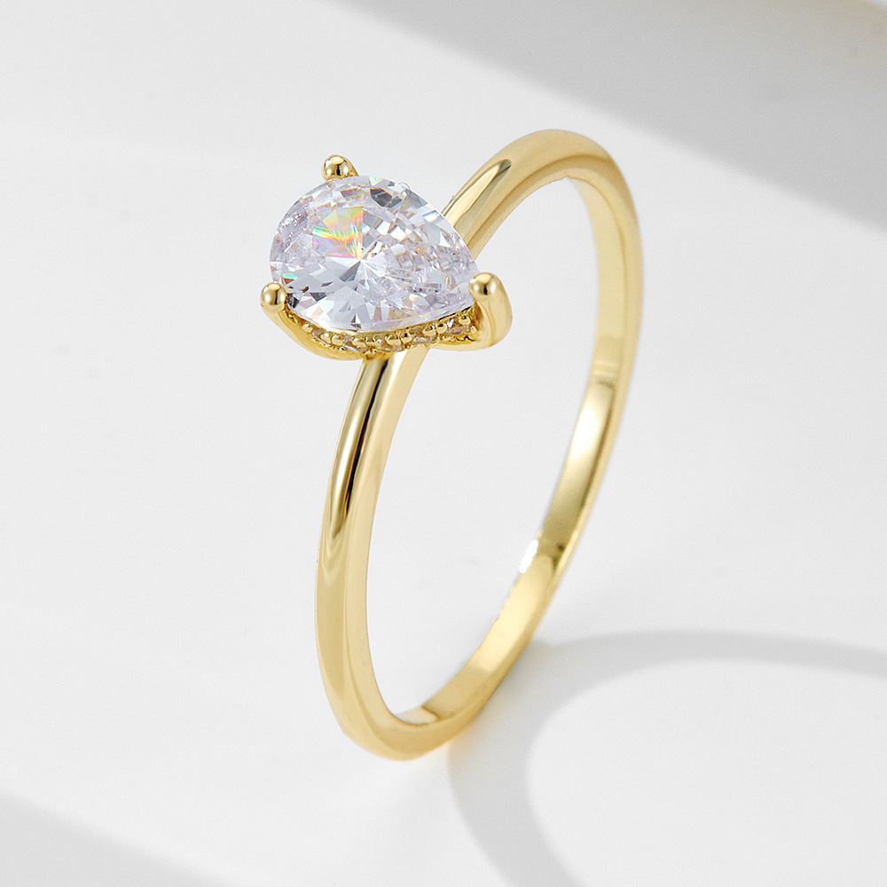 European and American Cross-Border Classic Women's Simulated Diamond Ring Proposal Ring Hand Jewelry S925 Sterling Silver Water Drop Zircon Ring for Women