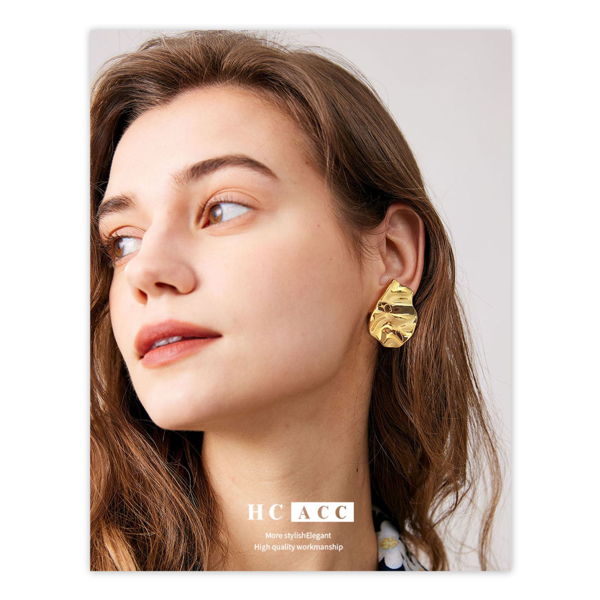 light-luxury-design-stud-earrings-womens-retro-metal-pleated-texture-modeling-niche-ins-european-and-american-simple-cold-earrings