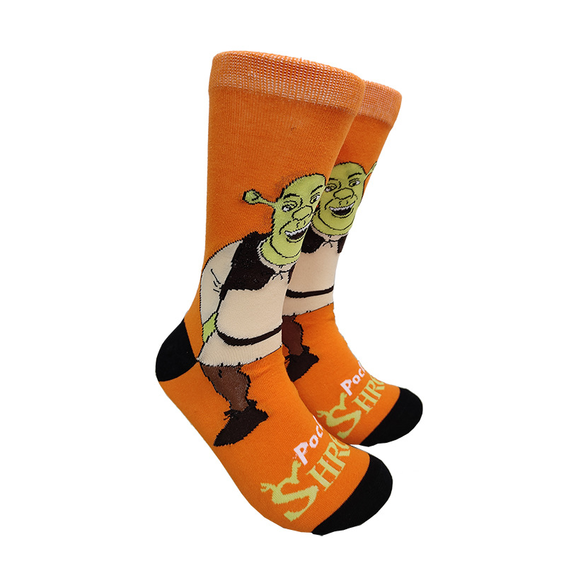 Calcetines de moda de dibujos animados de suministro de punto transfronterizo su Yu esponja bebé película hombres y mujeres calcetines de media pantorrilla