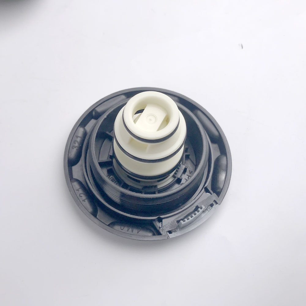 4M0121321K 4M0121321Q A6LA8RS7Q5A5 kettle cover compensation tank cover black