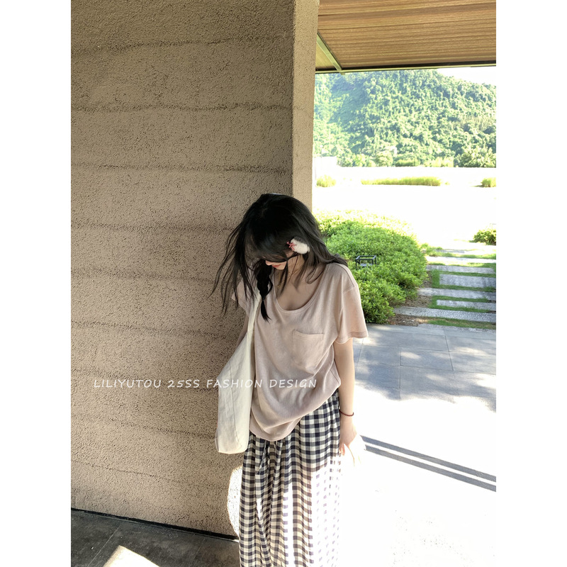 5029 # Taro Pink Peach T-Shirt with a Good Fit, Loose and Slimming Design, Relaxed Style, Pocket Design, Gray Pink T-Shirt 5029 # Taro Pink Peach T-Shirt with a Good Fit, Loose and Slimming Design, Relaxed Style, Pocket Design, Gray Pink T-Shirt