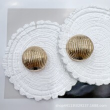 Ӿ�¿۲�����Ͻ�Ȼ�����ǰ�����¿����ӿ�ʱ������װ�ο���Ʒ��
