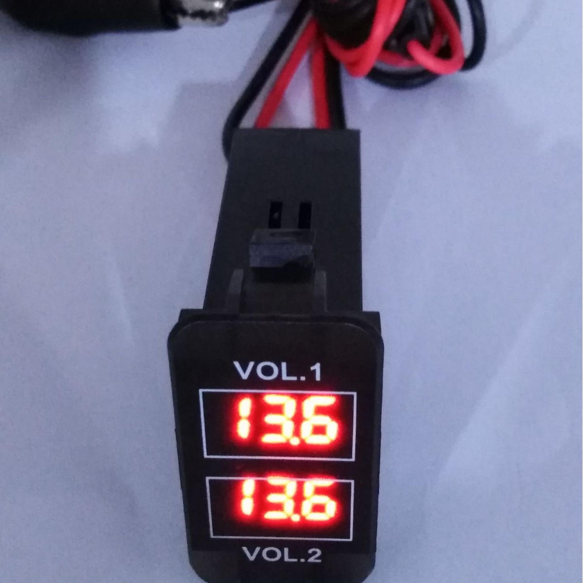 改装汽车新老款丰田双电压测试仪表 双电压数显电压表数显电压表