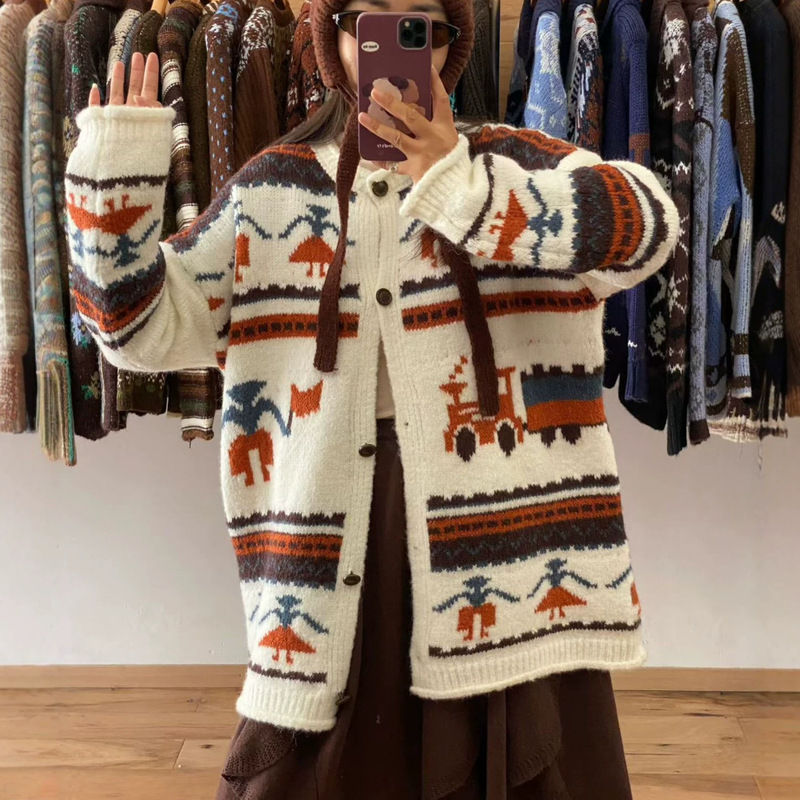 Korean retro style color-blocked jacquard sweater cardigan for women, 2026 new autumn and winter loose versatile knit cardigan 1643 Korean retro style color-blocked jacquard sweater cardigan for women, 2026 new autumn and winter loose versatile knit cardigan 1643