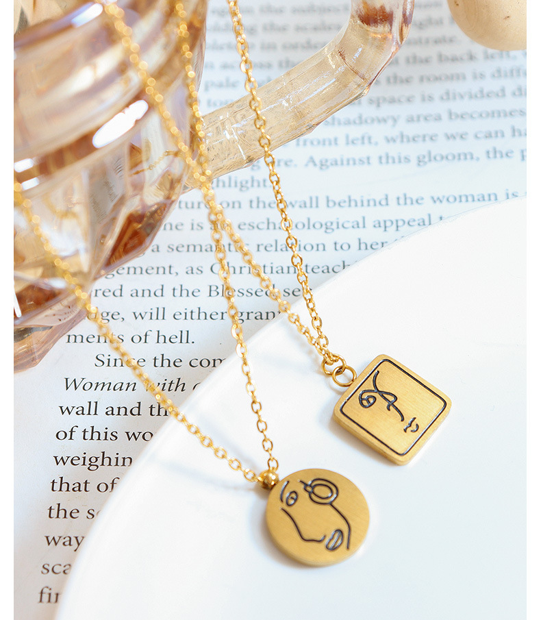 1 Piece Retro Human Face Round Square Titanium Steel Plating Pendant Necklace_colorza_5