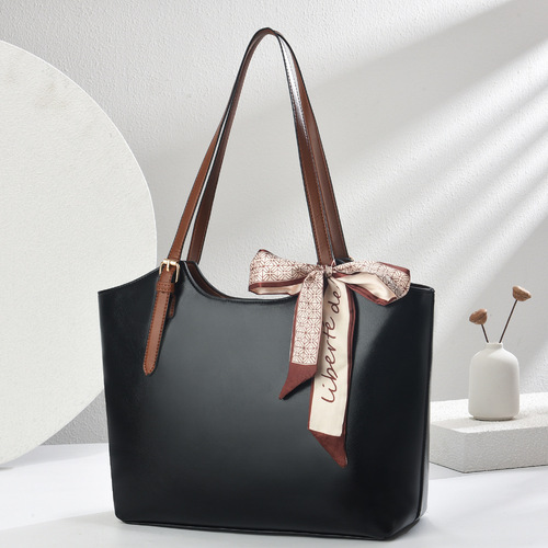 Tot Bag Retro Oil Leather Women's Simple Texture Shoulder Bag Practical Commute Crossbody Bag