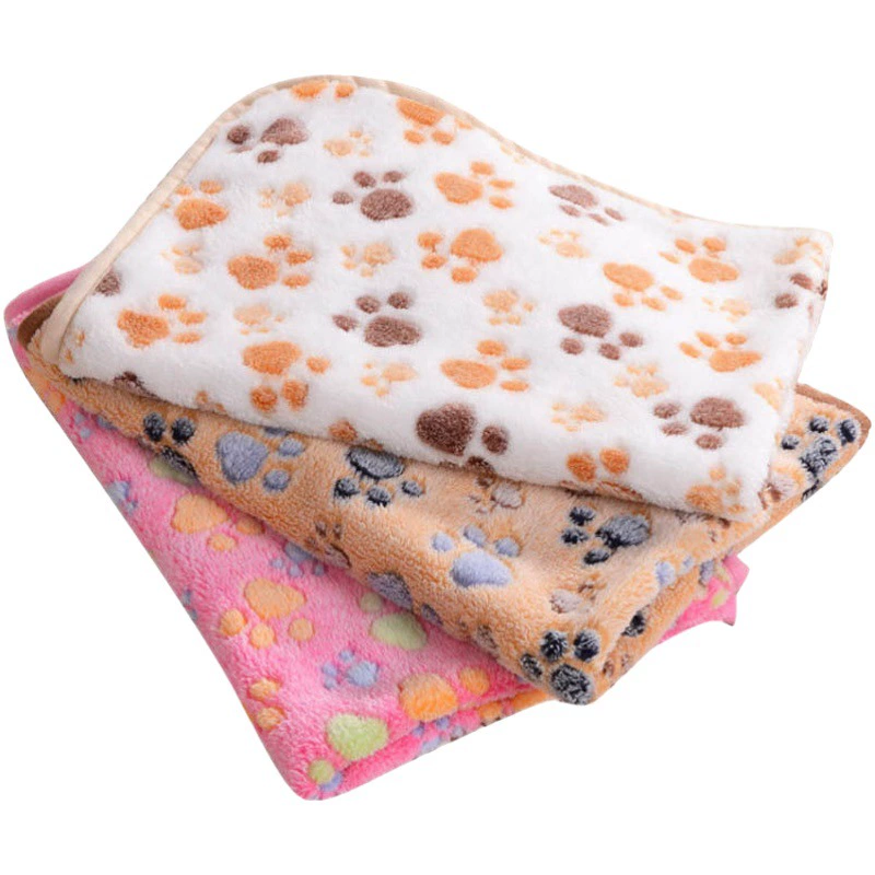 Amazon Одеяло для домашних животных Всесезонное теплое коралловое бархатное одеяло для кошек и собак Товары для домашних животных Коврик Производитель Оптовая продажа