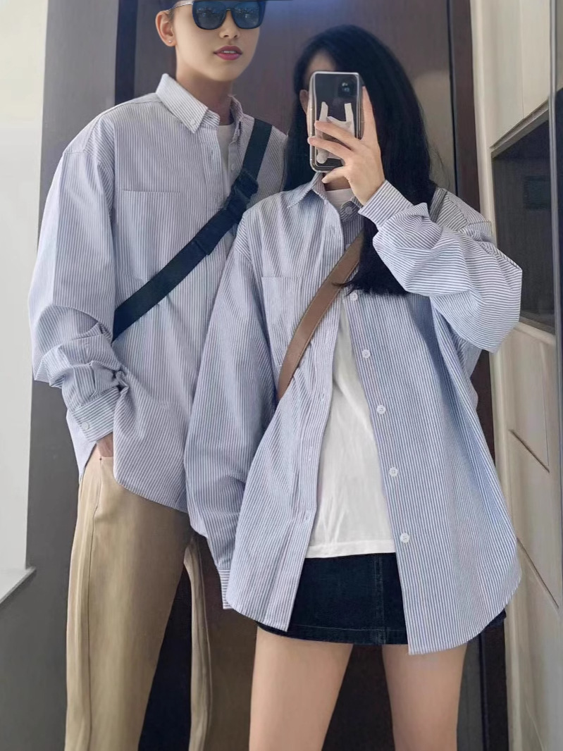 Blue retro summer shirt for leisure