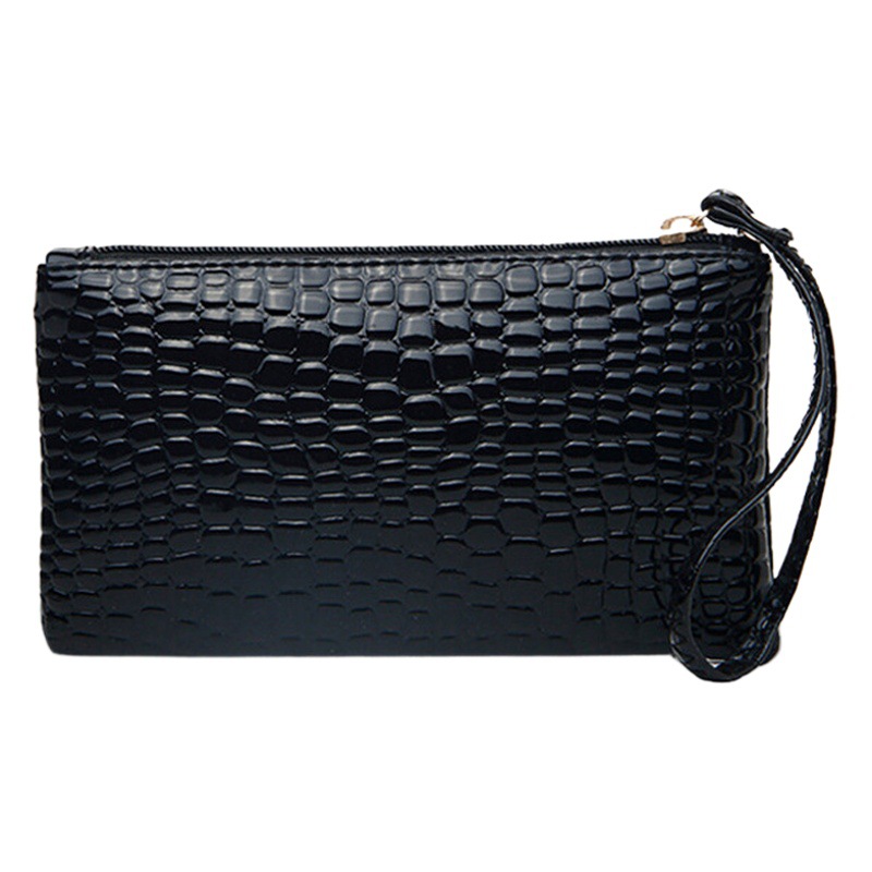 Complimentary handbags are not shipped on a single order.