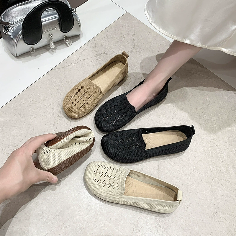 Slip-ons, shoes for mother, breathable sandals, soft sole