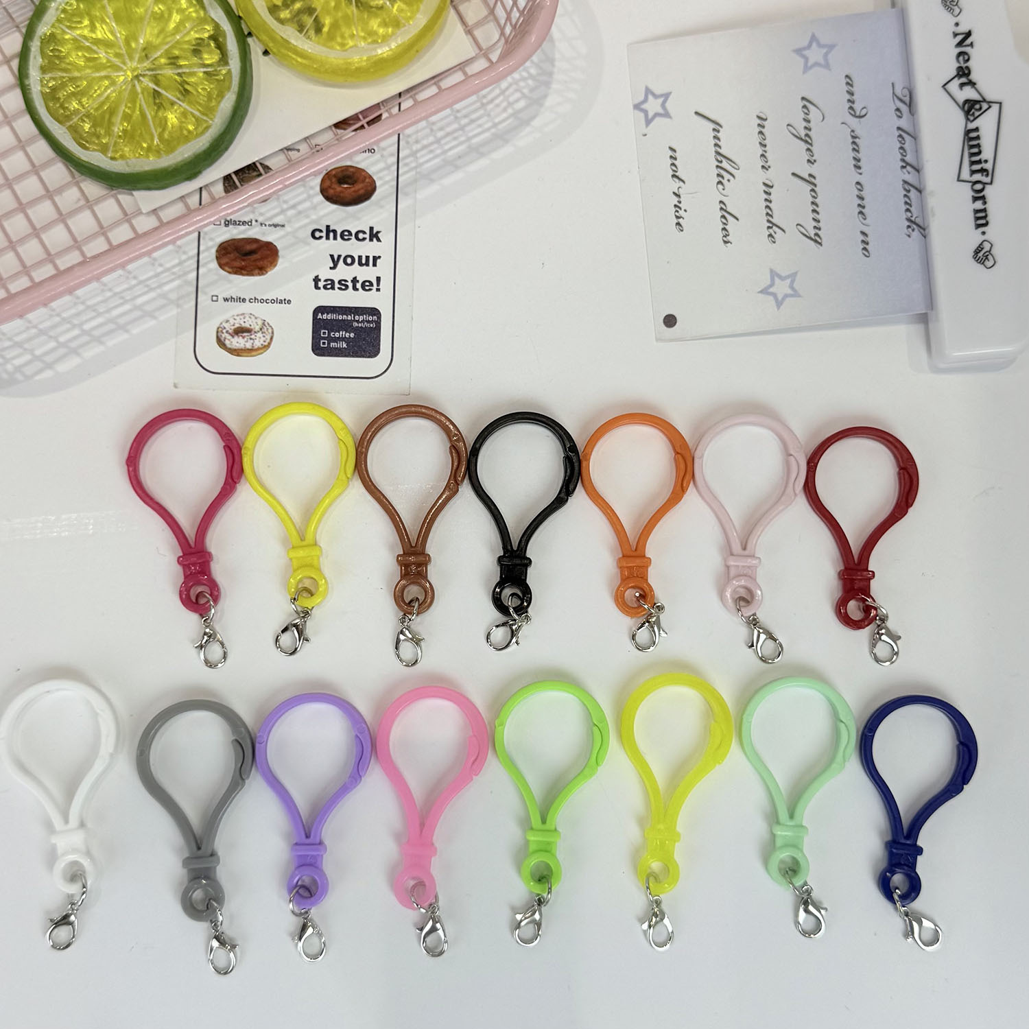 加厚彩色塑料灯泡扣龙虾扣 DIY手工材料挂件配件书包玩偶创意挂钩