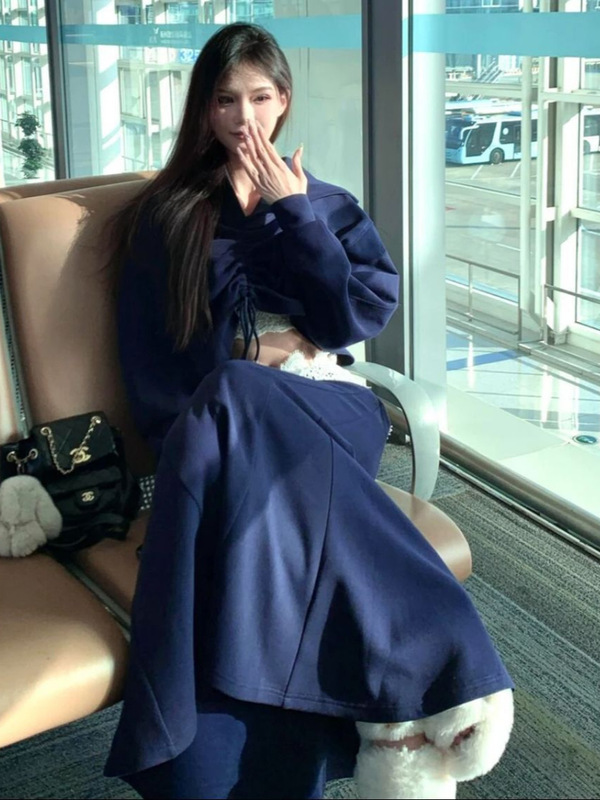 休闲套装藏蓝色修身长袖短款T恤女春季2025新款a字半身裙子两件套|undefined