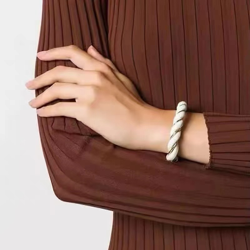 bracelet torsad simple en cuirpicture12