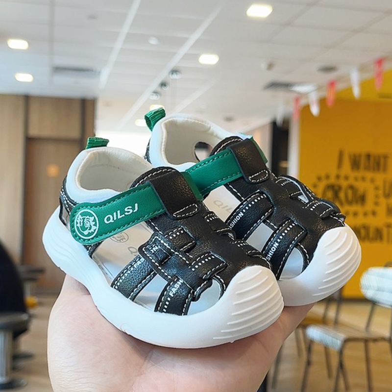 Zapatos para niños pequeños Baotou de verano, sandalias, zapatos para niños, zapatos para bebés, sandalias para bebés para niños y niñas a prueba de patadas