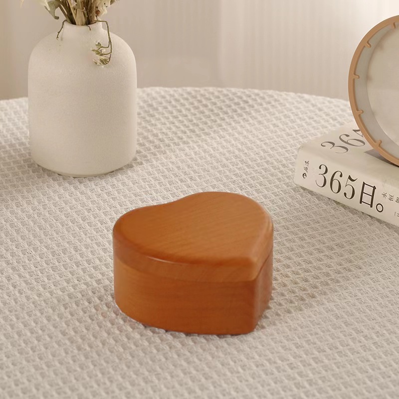 Xinshuofan retro reloj en forma de corazón caja de música de madera caja de música Sky City cañón regalo creativo regalo