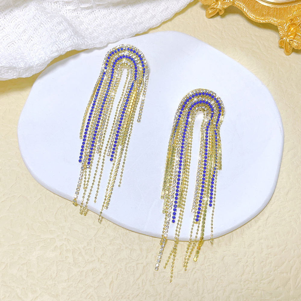 1 Pair Elegant Streetwear U Shape Tassel Inlay Copper Zircon Drop Earrings display picture 3
