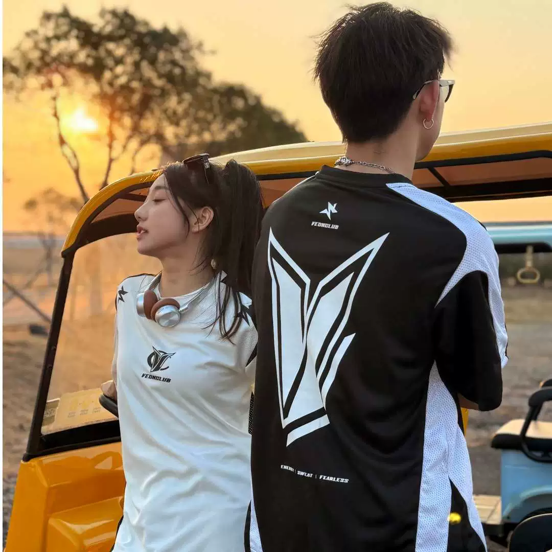 [Новый продукт сезона] Баскетбольная форма Weidong Feiyue с короткими рукавами для фитнеса, летняя дышащая свободная трендовая форма с круглым вырезом