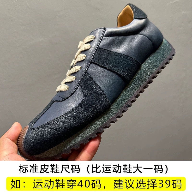 진한 파란색