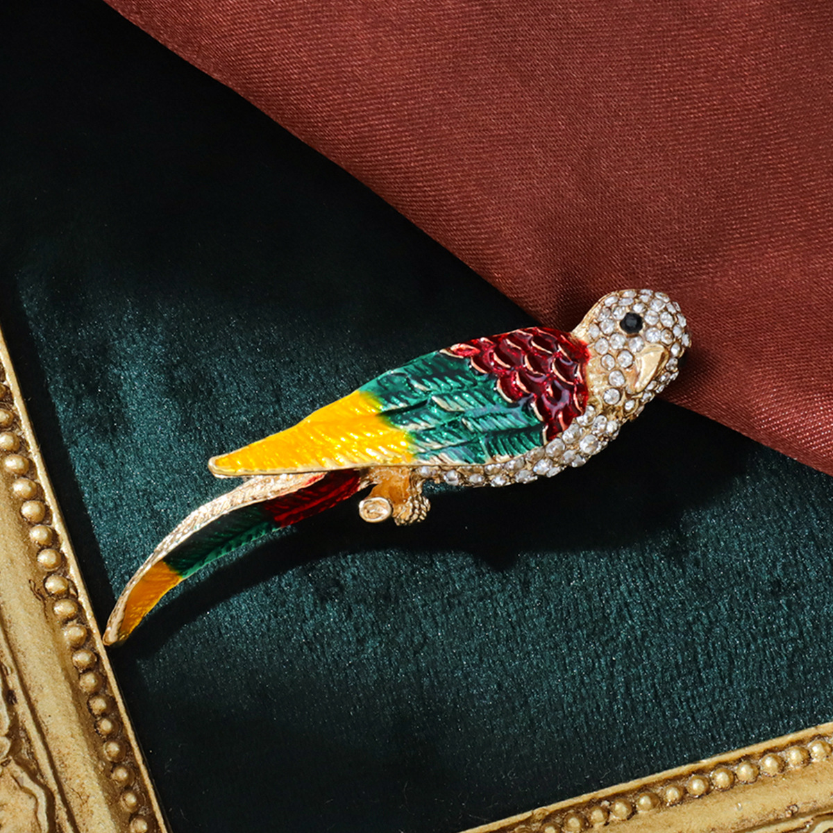 Cross-border European and American fashion personalized animal enamel brooch alloy rhinestone brooch three-dimensional pin badge accessory wholesale