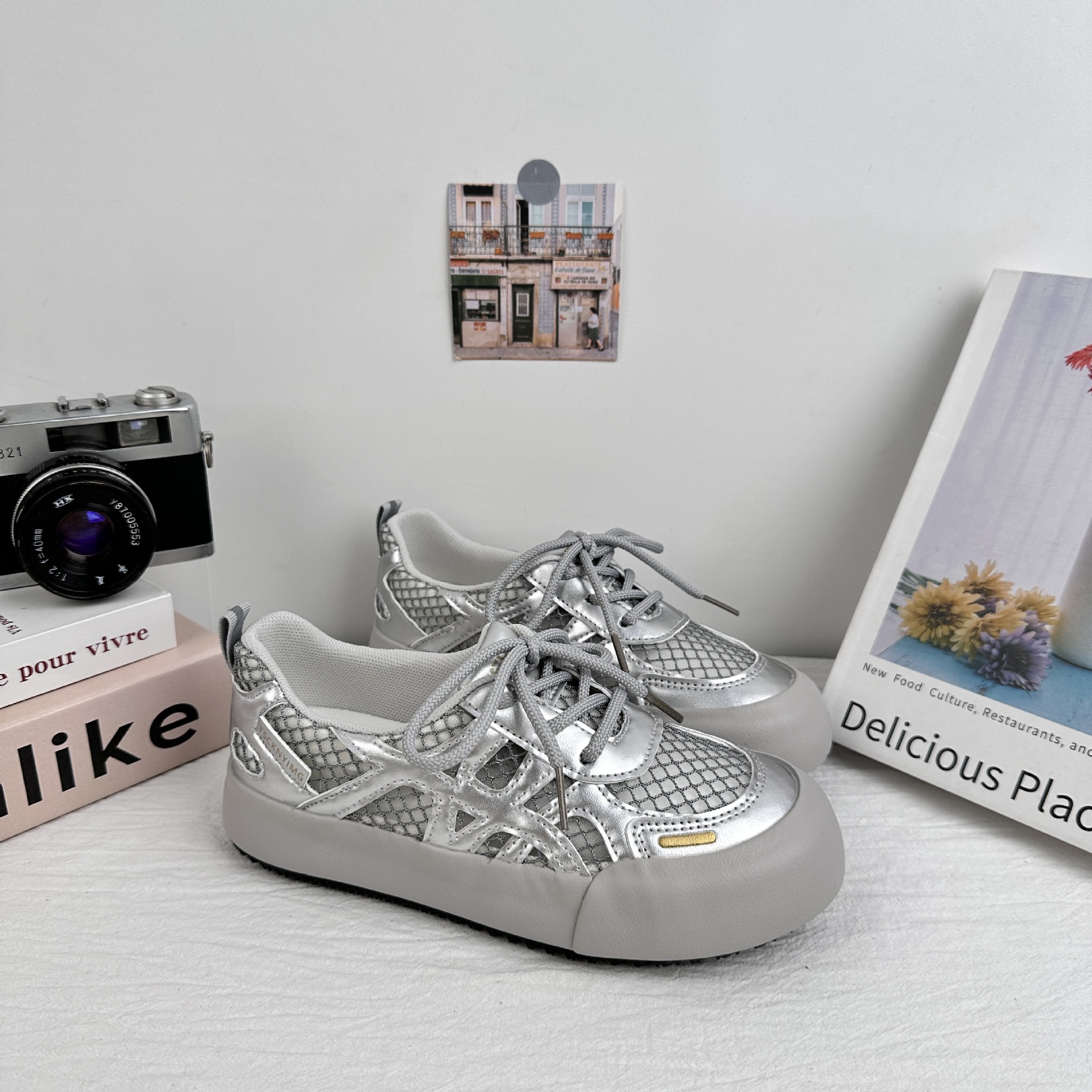 6664 zapatillas de deporte de pescador de suela gruesa de malla para mujer transpirable 2025 nuevos zapatos de red de nicho zapatos blancos casuales explosivos de entrenamiento alemán