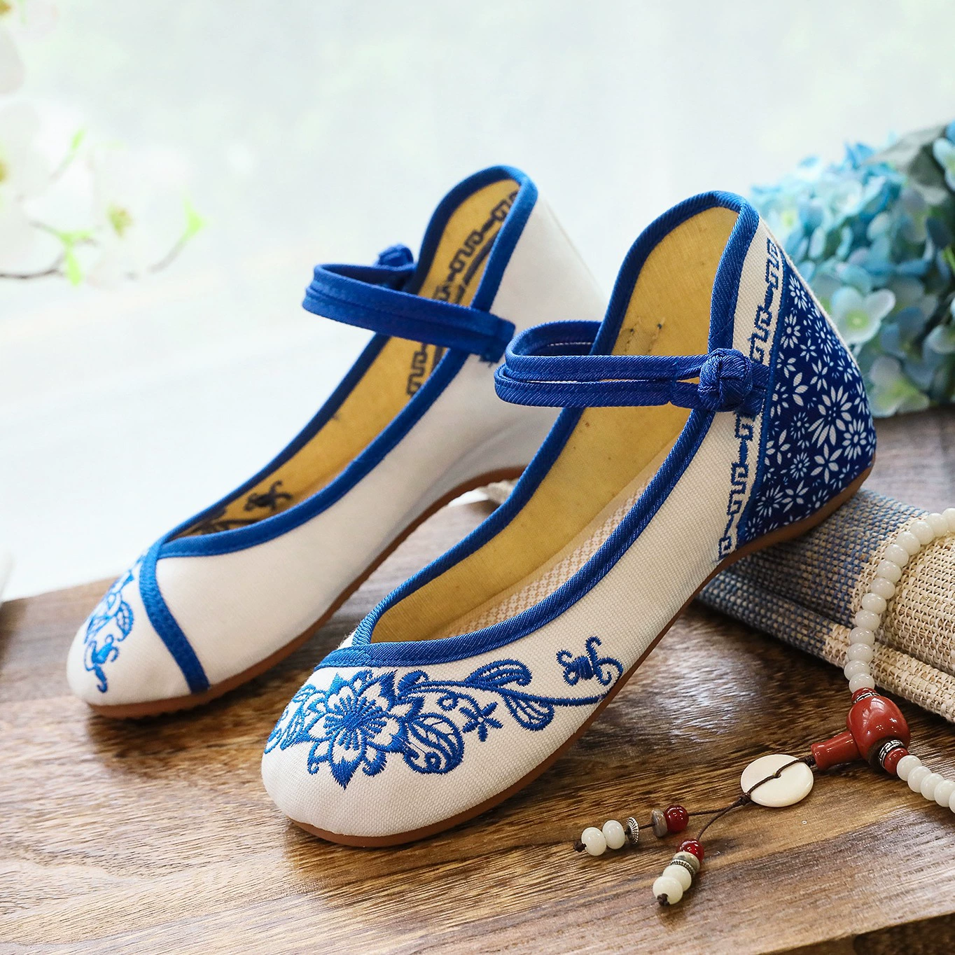 Тканевая обувь с вышивкой в этническом стиле с пряжкой на низком каблуке, Женская одиночная обувь, танцевальная обувь, Тканевая обувь с сухожилием