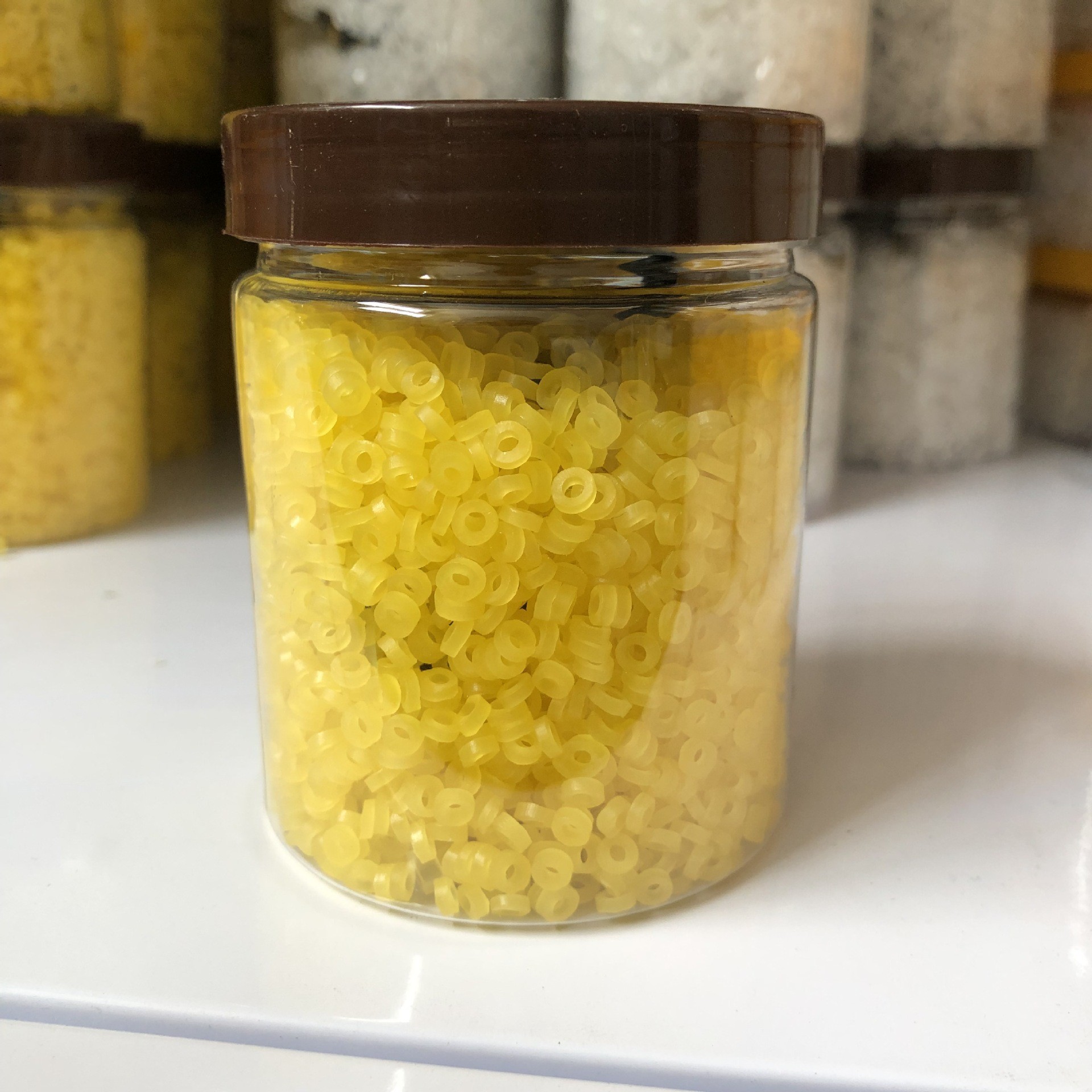 Granules yellow rubber band (4 × 6)
