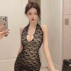 2023夏新款 欧美纯欲风气质露背性感深V领包臀挂脖连衣裙长款366