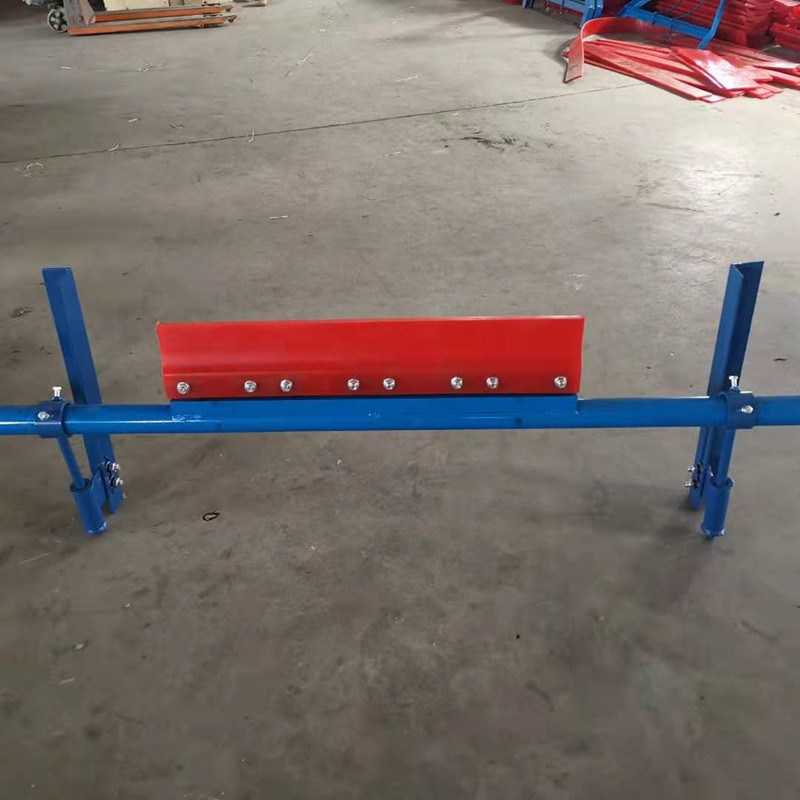 P型矿用聚氨酯清扫器输送带刮料器皮带刮板B1000/1200自调节合金