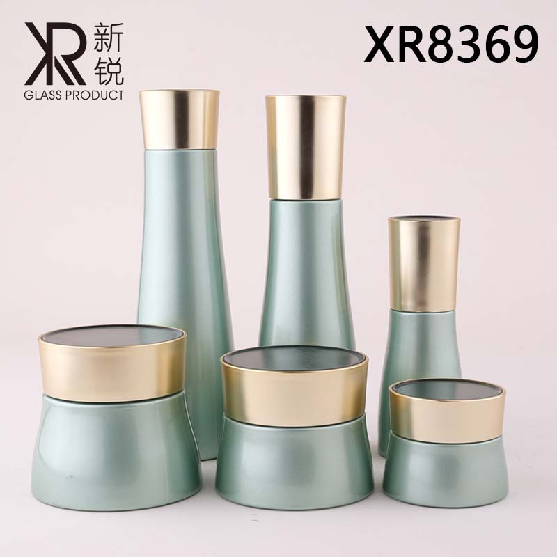 现货套装玻璃瓶喷涂实色精白料瓶80g面霜瓶15g眼霜瓶30ml粉底液瓶