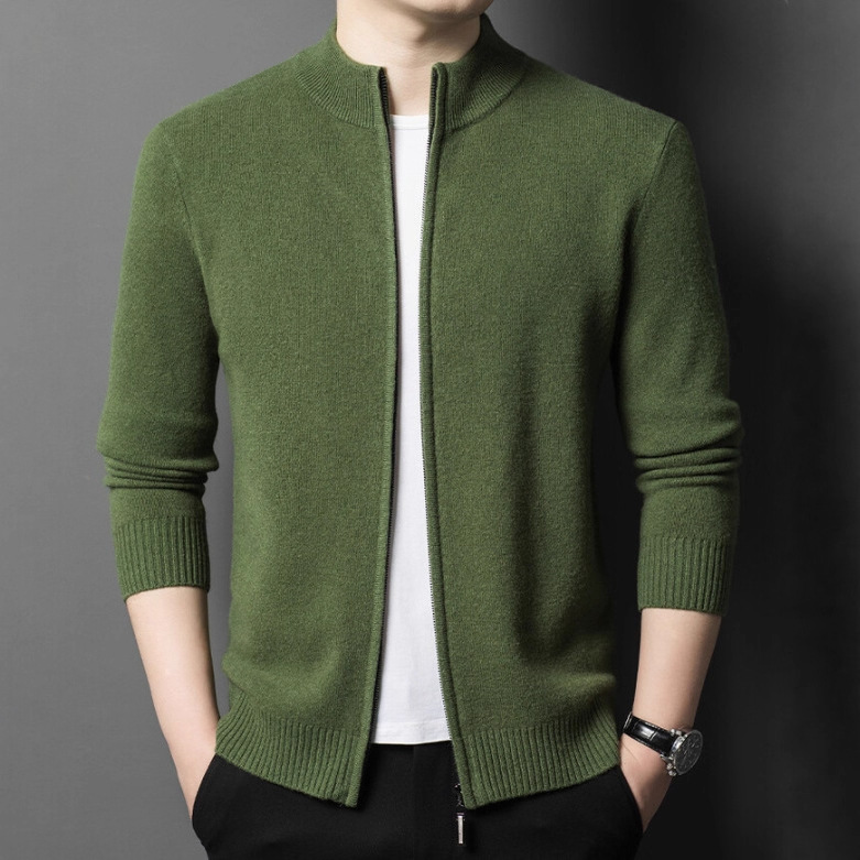 Men's woolen knitted cardigan with zipper