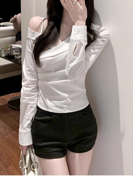 耀眼白月光 微弹斜肩修身抽褶衬衫女设计感长袖上衣早秋|undefined
