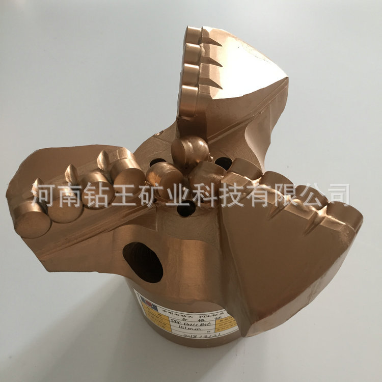 地质勘探用三翼金刚石钻头 PDC复合片内凹金刚石钻头