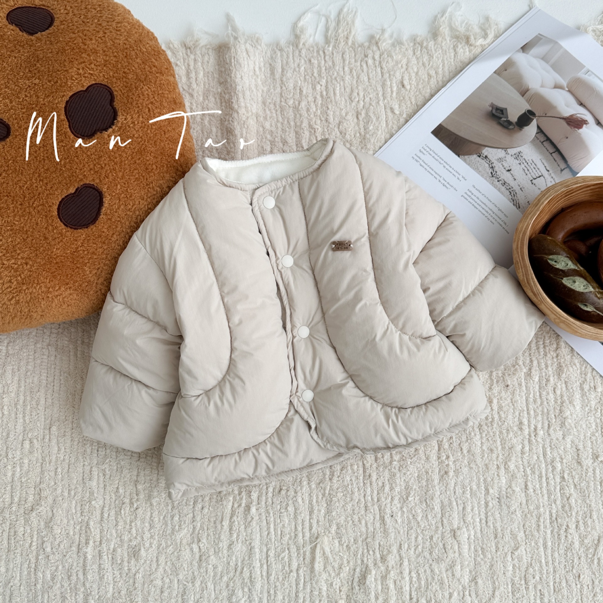 Ropa para niños coreanos, estilo occidental, ropa de algodón de otoño e invierno para niños blancos, gruesa y cálida, ropa de algodón para bebés de 1 a 3 años, ropa de salida 2