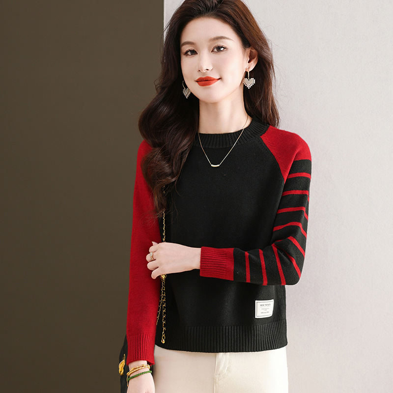 Knitted quality short sweater