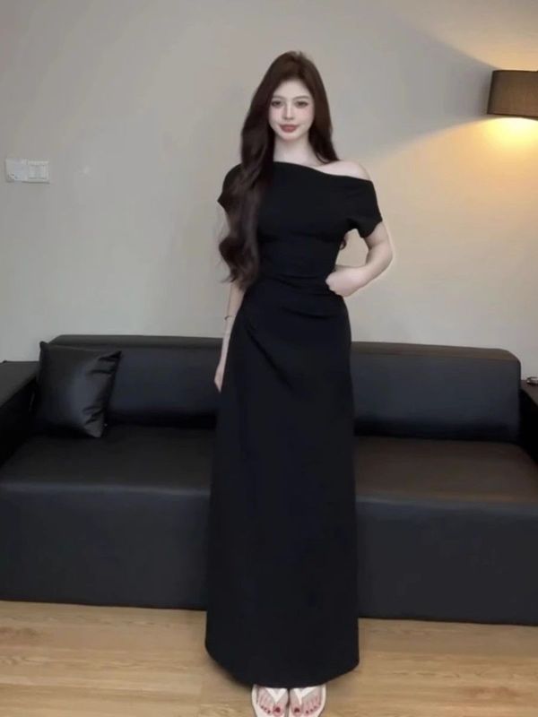 高级感纯欲短袖斜肩开叉连衣裙气质显瘦修身包臀裙一字肩小众设计|undefined