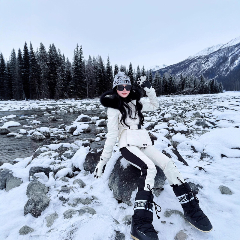 Montblanc down Jacket 2025 Women's Waist-Cinching 90% White Goose down Fashion Large Fur Collar Fox Fur Flat Lake down Jacket Slimming