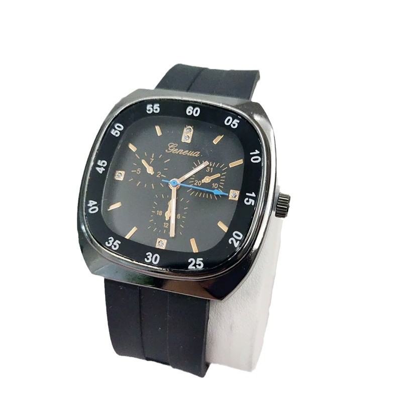 trend fashionable square silicone quartz watch for men and women