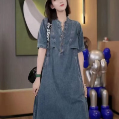 ゆるいvネック半袖デニムワンピース女性夏小柄なファッションデザイン感手袖ひも付きロングスカート