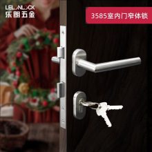 �����304խ�߿������ŷ�����ֱ���Ű��ֶ������Ͻ�ƽ����ִ����
