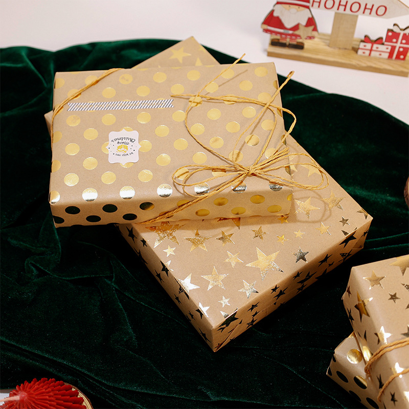 Amazon venta caliente papel de regalo de gran tamaño papel de embalaje de regalo de Navidad papel de embalaje de piel de vaca estampado papel de punto de estrella