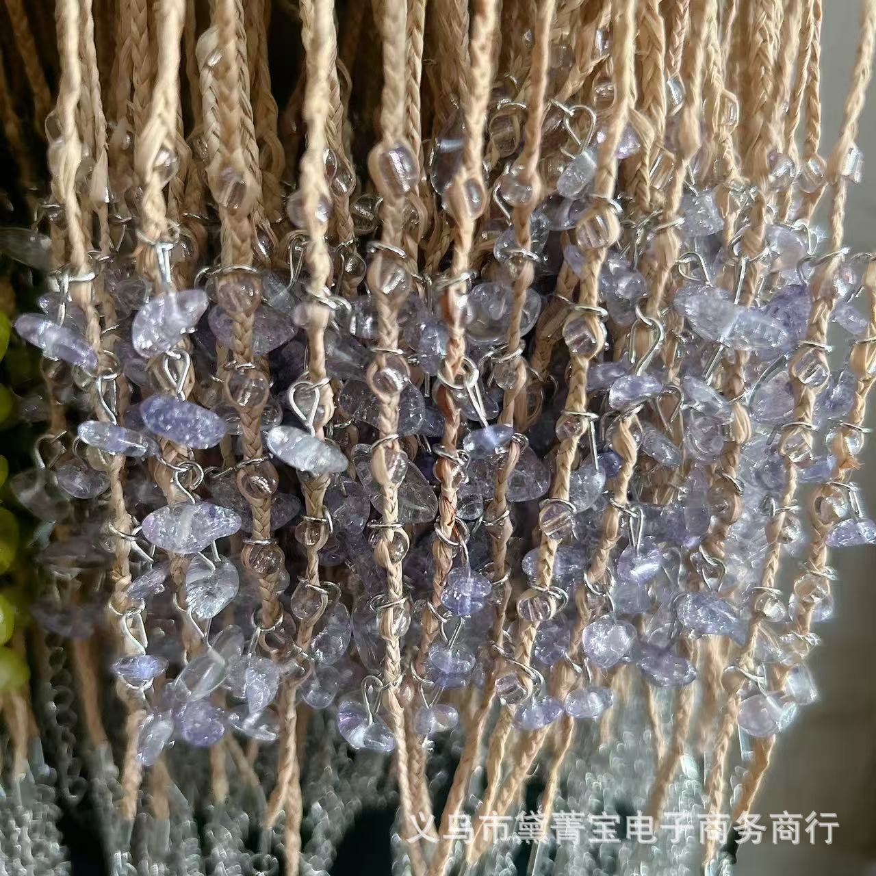 반투명 보라색