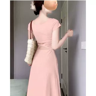方领连衣裙子女装夏季2025新款御姐风情万种法式气质修身包臀长裙