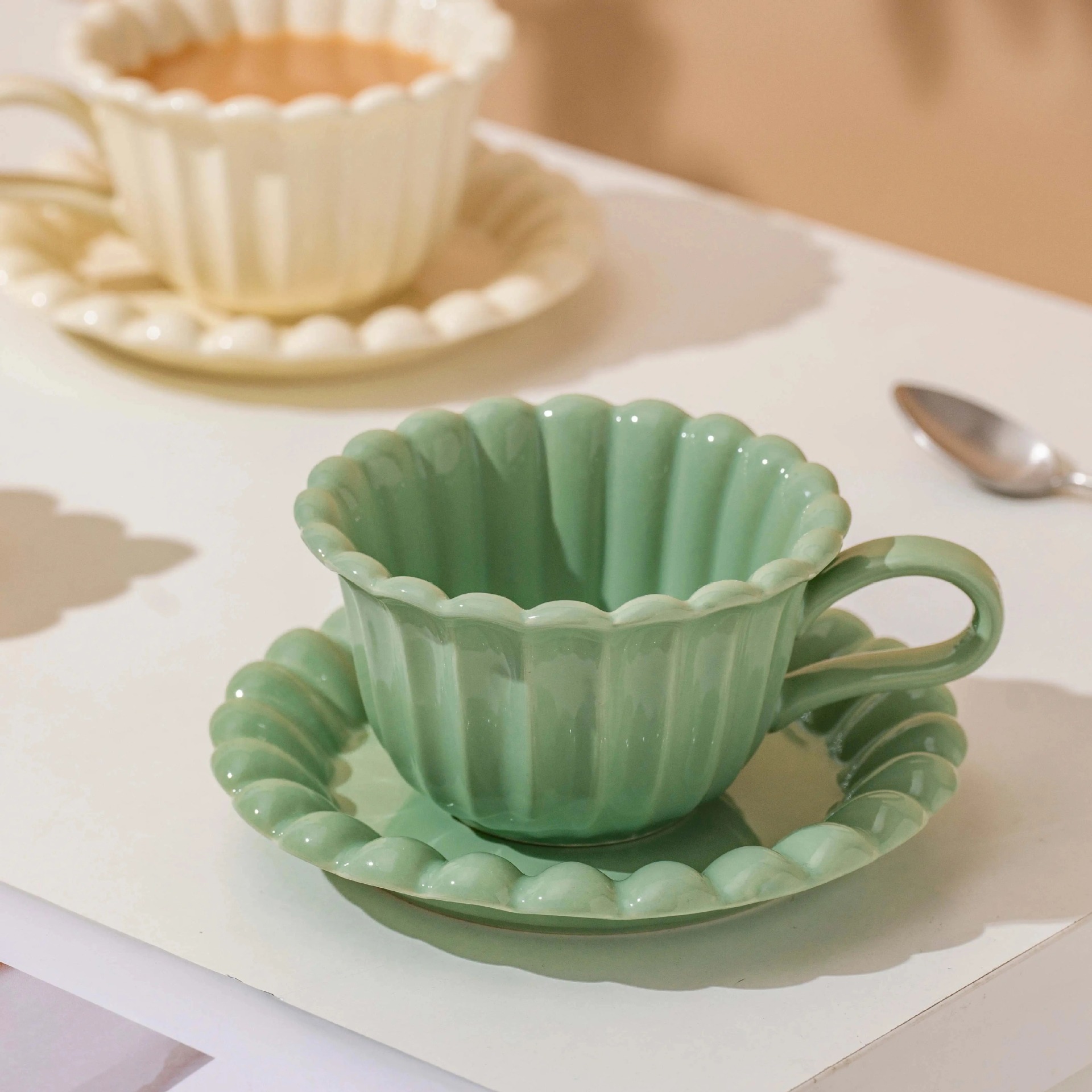 Palacio en relieve té de la tarde taza de café de cerámica con estilo té negro taza de leche de café juego de desayuno