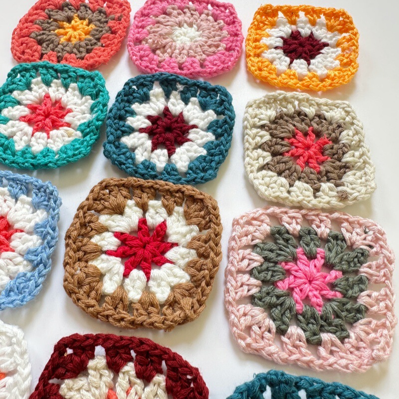 Hand-Crocheted Yarn Granny Square Motifs, Hollow-Out Handmade Woven Clothing Accessories, Floral Embellishments Hand-Crocheted Yarn Granny Square Motifs, Hollow-Out Handmade Woven Clothing Accessories, Floral Embellishments