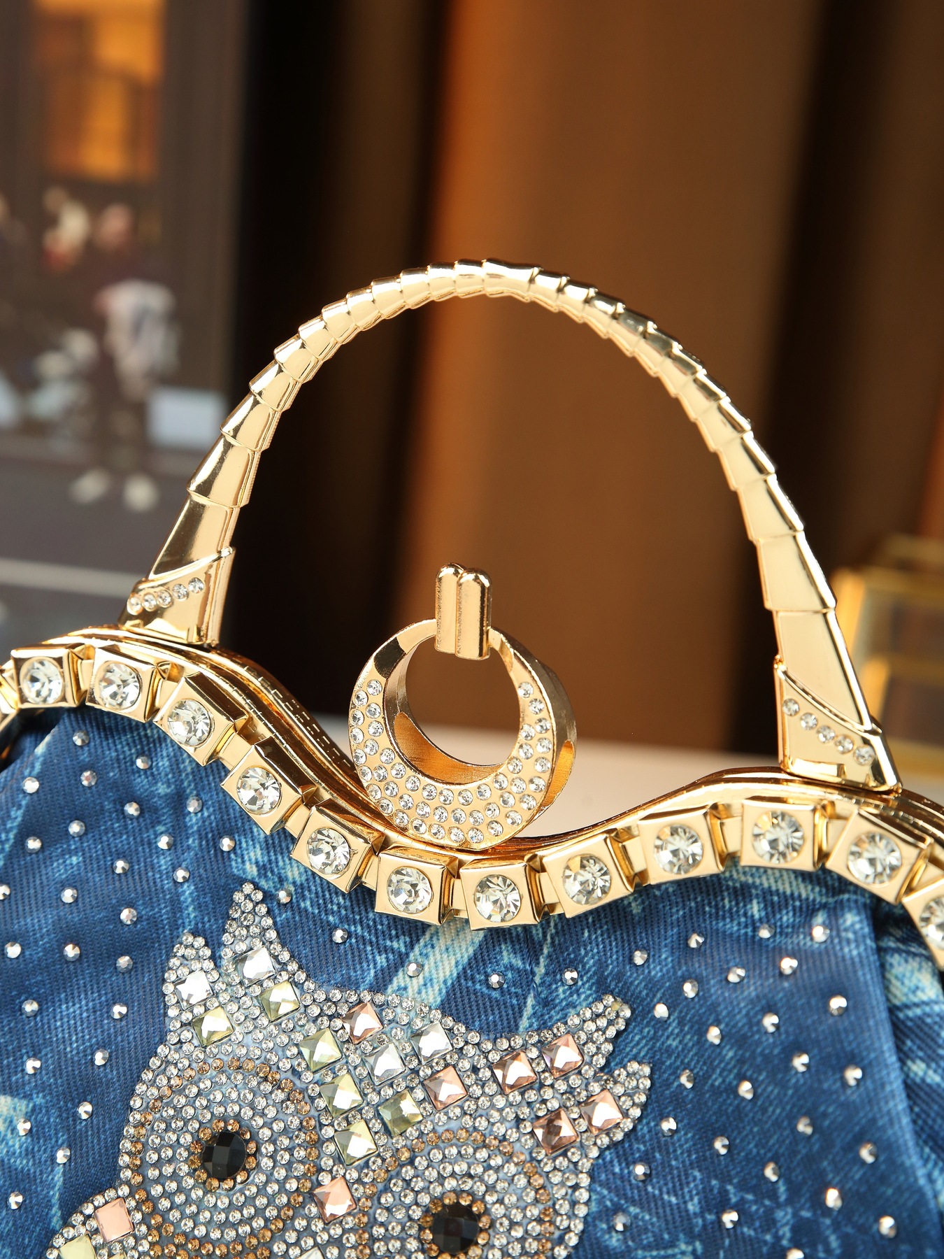 Borsa a tracolla elegante da donna in jeans con strass gufo_voghion.com