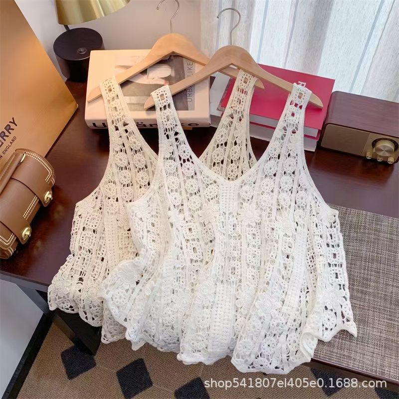 Bohemian Layered Cut Out Crochet Sleeveless Blouse V Neck Thin Sleeveless Loose Slimming Look Versatile Vest Top